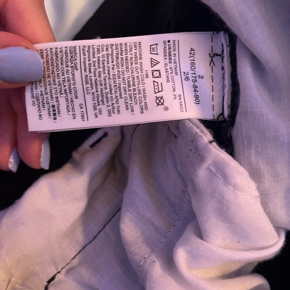 GAP shorts ✨ Size 2 ❤️ - Picture 4 of 5